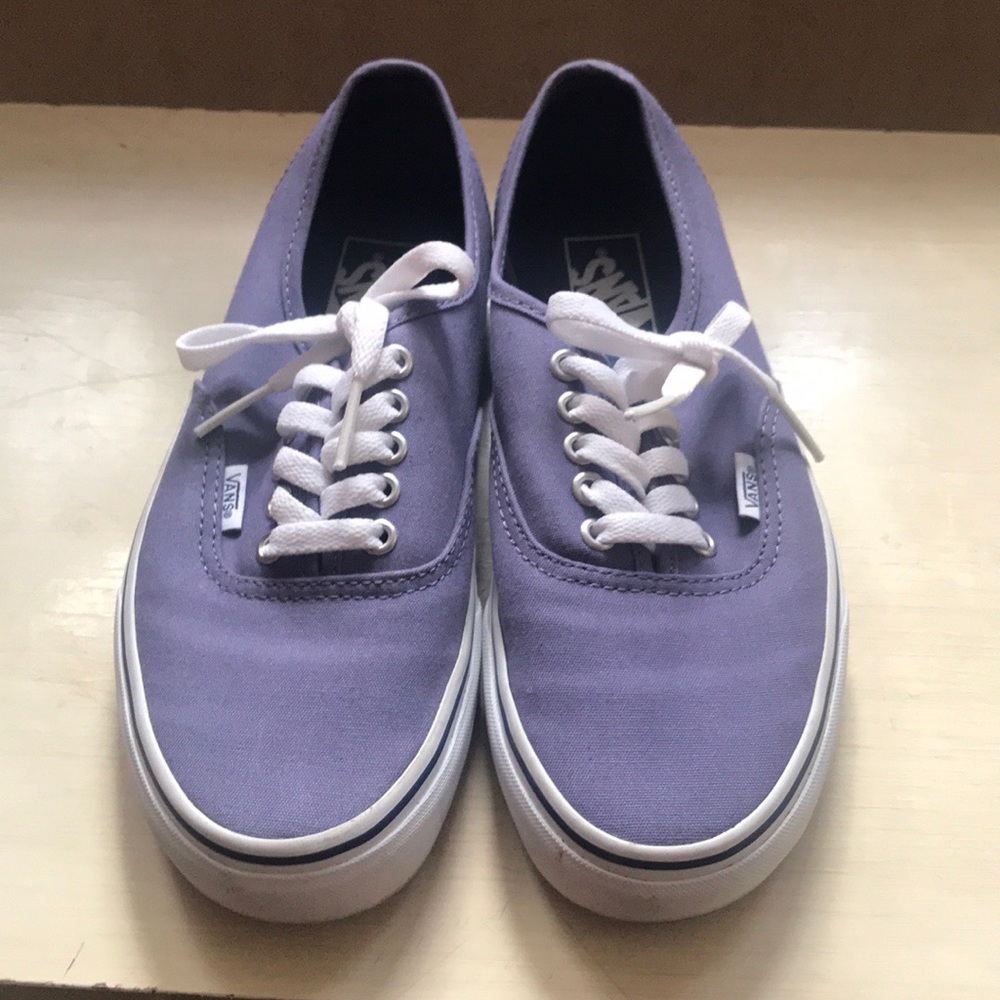 🌟Purple Vans Size: Women’s 8.5 🌟
